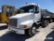 2000 VOLVO TRUCK TRACTOR VN:4V4MD24FIYN249619 powered by diesel engine, equipped with power steering