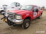 2001 FORD 250 PICKUP TRUCK VN:A92351 powered by gas engine, equipped with power steering, plow.