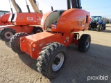 JLG 600S BOOM LIFT SN:300092732 4x4, powered by diesel engine, equipped with 60ft. Platform height,