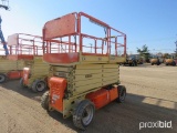 2012 JLG 4069LE SCISSOR LIFT SN:200209749 electric powered, equipped with 40ft. Platform height, sli