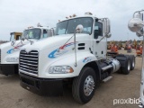 2015 MACK CXU613 TRUCK TRACTOR VN:047772 powered by Mack MP8 diesel engine, 505hp, equipped with Mac