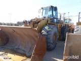 CAT 980G RUBBER TIRED LOADER SN:2KR02250 powered by Cat diesel engine, equipped with EROPS, 7 yard G