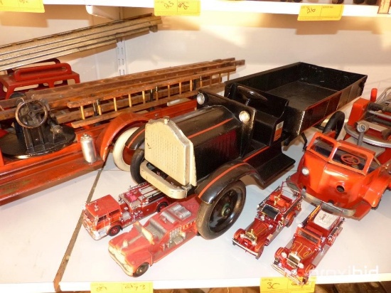 METAL TOY TRUCK & (2) FIRE TRUCK TOYS COLLECTIBLE TOY