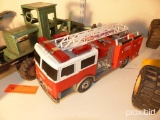 TONKA PLASTIC FIRE TRUCK COLLECTIBLE TOY