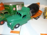 STRUCTO METAL CEMENT TRUCK TOY COLLECTIBLE TOY