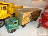 STRUCTO METAL TRUCK TRACTOR & TRAILER COLLECTIBLE TOY