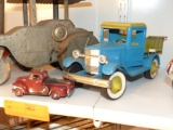 (2) TOY TRUCKS COLLECTIBLE TOY