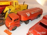 SMITH MILLER MOBILE TANKER TRUCK TOY COLLECTIBLE TOY