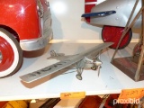 METAL PLANE COLLECTIBLE TOY