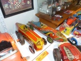 (2) METAL RACE CAR TOYS COLLECTIBLE TOY