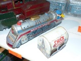 2PC METAL TRAIN TOY COLLECTIBLE TOY