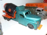 STRUCTO CEMENT CONCRETE MIXER TRUCK TOY COLLECTIBLE TOY