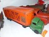 STRUCTO TRUCK TRACTOR W/ CATTLE TRAILER TOY COLLECTIBLE TOY