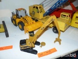 METAL CAT MATERIAL HANDLER MODEL, PLASTIC CAT WHEEL LOADER TOY COLLECTIBLE TOY