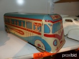 METAL BUS COLLECTIBLE TOY