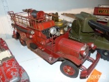 METAL FIRE TRUCK TOY COLLECTIBLE TOY