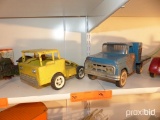 (2) METAL TOY TRUCKS COLLECTIBLE TOY