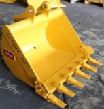 UNUSED TERAN 30IN. DIGGING BUCKET EXCAVATOR BUCKET FOR CAT 304 WITH SIDE CUTTERS, REINFORCEMENT PLAT