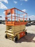 2015 JLG 3248R SCISSOR LIFT electric powered, equipped with 32ft. platform height, slide out deck, 5