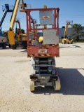 SKYJACK SJ3226 SCISSOR LIFT SN:27003357 electric powered, equipped with 26ft. Platform height, slide