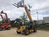 2011 GEHL DL12H-55 TELESCOPIC FORKLIFT SN:DL1155HJC0441291 4x4 powered by diesel engine, equipped wi