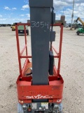 2013 SKYJACK SJ12 SCISSOR LIFT SN:14002706 electric powered, equipped with 12ft. Platform height, sl