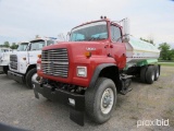 1995 FORD 8000 WATER TRUCK VN:A73800 powered by Cummins diesel engine, equipped with power steering,