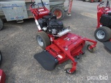 NEW FERRIS COMMERCIAL MOWER SN-923719 powered by gas engine, equipped with 48in. Cutting deck, walkb