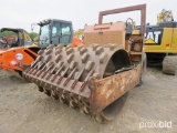 CASE 1102PD VIBRATORY ROLLER powered by Deutz diesel engine, equipped with OROPS, 84in. Padsfoot dru