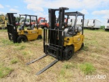 CAT GP25K FORKLIFT powered by LP engine, equipped with OROPS, 5,000lb lift capacity, 3-stage mast, s