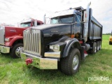 2001 KENWORTH T800 TRUCK TRACTOR VN:J882648 powered by Cat C15 diesel engine, 475hp, equipped with 8