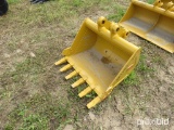 NEW TERAN 30IN. DIGGING BUCKET EXCAVATOR BUCKET for CAT 303 with Side Cutters, Reinforcement Plates