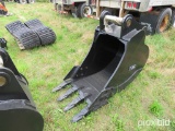 NEW TROJAN 30IN. DIGGING BUCKET EXCAVATOR BUCKET 80mm pins.