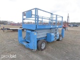 GENIE GS3312RS SCISSOR LIFT SN:40009 4x4, powered by dual fuel engine, equipped with 33ft. Platform