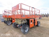 2018 JLG 330LRT SCISSOR LIFT SN:200267032 4x4, powered by diesel engine, equipped with 33ft. Platfor