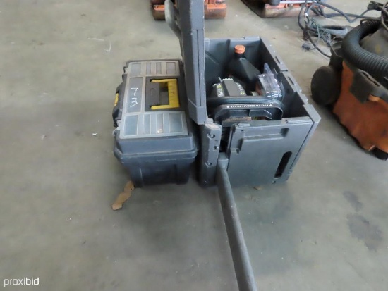 RYOBI 16IN. CHAINSAW W/ EXTRA CHAINS SUPPORT EQUIPMENT
