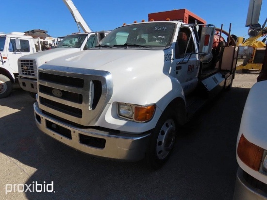 2015 FORD F650 MUD MIXER VN:584607 powered by 6.7L CNG engine, equipped with automatic transmission,