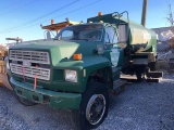1987 FORD F800 WATER TRUCK VN:A10589 (NOTE: ENGINE DOES NOT RUN, NEEDS MAJOR REPAIRS) STANDARD TRANS
