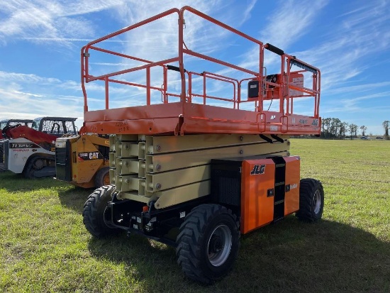 LIKE NEW JLG 430LRT SCISSOR LIFT 4x4, powered by Kubota diesel engine, 24hp, equipped with 43ft. Pla