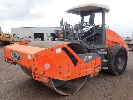2015 HAMM H11IX VIBRATORY ROLLER SN:H2100295 powered by Duetz diesel engine, equipped with OROPS, 84