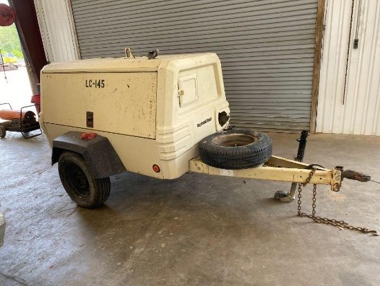 INGERSOLL RAND P185WIR AIR COMPRESSOR SN:401188 powered by Ingersoll Rand diesel engine, equipped wi