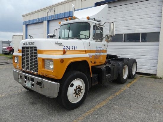 1984 MACK R686ST TRUCK TRACTOR VN:1M2N179Y8EA090977 powered by 6 cylinder diesel engine, equipped wi