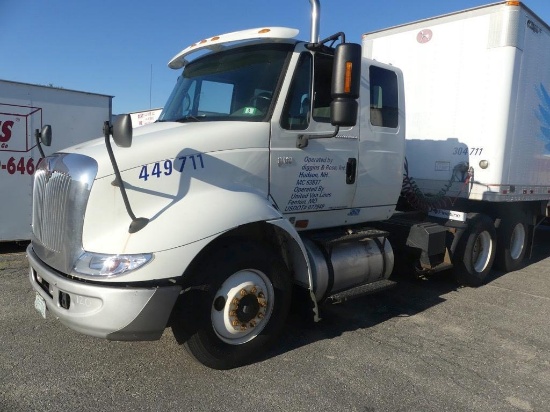 2006 INTERNATIONAL 8600 TRUCK TRACTOR VN:296738 powered by Cummins diesel engine, equipped with 10 s