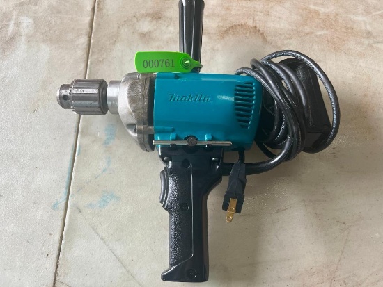 MAKITA 6013BR 1/2IN. ELECTRIC DRILL SUPPORT EQUIPMENT SN:. Located in: Bainsville K0C 1E0. Contact C