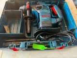 BOSCH RH328VC ELECTRIC ROTARY HAMMER DRILL SUPPORT EQUIPMENT SN:bits & tool case. Located in: Bainsv