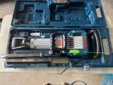 BOSCH GSH16-28 ELECTRIC DEMOLITION HAMMER SUPPORT EQUIPMENT SN:bits & tool case. Located in: Bainsvi