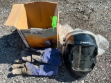 OPTREL WELDING HELMET SUPPORT EQUIPMENT SN:welding gloves. Located in: Bainsville K0C 1E0. Contact C