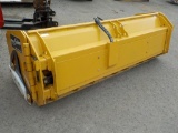 PRO-FUSION INV6,5-10-28BP 6FT. 5IN. INVERTED FRONT PLOW/ GRATTE AVANT SNOW EQUIPMENT SN:equipped wit
