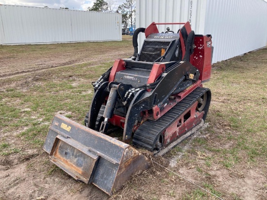 2017 TORO TX1000 MINI TRACK LOADER SN:400298828 powered by diesel engine, equipped with auxiliary