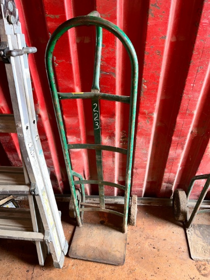 HAND TRUCK SUPPORT EQUIPMENT